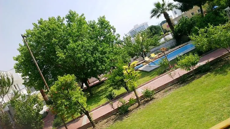Mursel Garden Hotel Κουσάντασι Δωμάτια σε οικογενειακή κατοικία