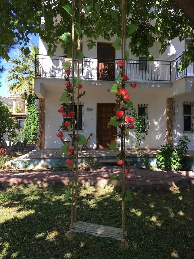 Mursel Garden Hotel Κουσάντασι Δωμάτια σε οικογενειακή κατοικία